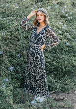 Load image into Gallery viewer, Kimber Floral Maxi Dress
