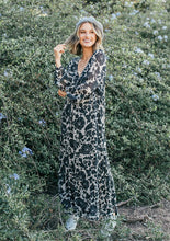 Load image into Gallery viewer, Kimber Floral Maxi Dress
